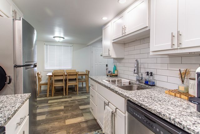 1452 Bear Flag Drive 1, Hanover Park, IL 60133