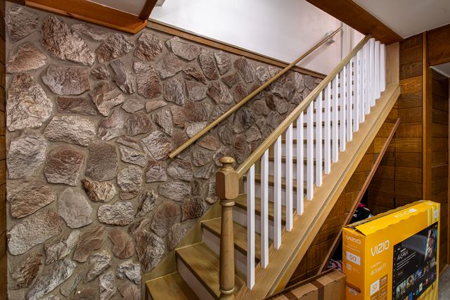 1452 Bear Flag Drive 1, Hanover Park, IL 60133