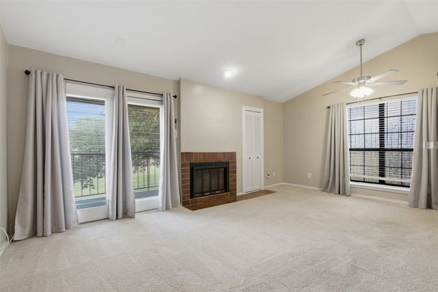 5909 Lake Hubbard Parkway 211, Garland, TX 75043