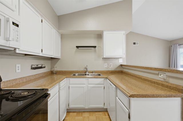 5909 Lake Hubbard Parkway 211, Garland, TX 75043