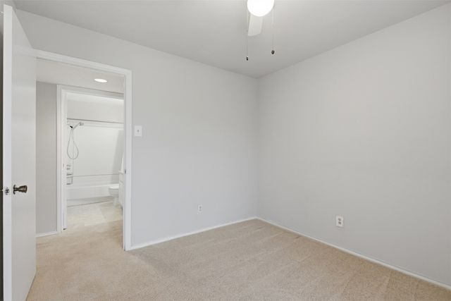 5909 Lake Hubbard Parkway 211, Garland, TX 75043