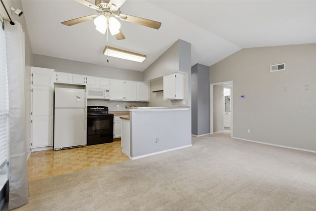 5909 Lake Hubbard Parkway 211, Garland, TX 75043