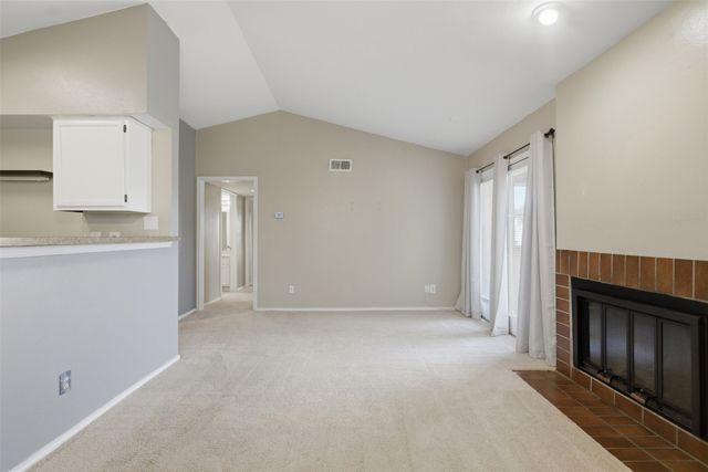 5909 Lake Hubbard Parkway 211, Garland, TX 75043