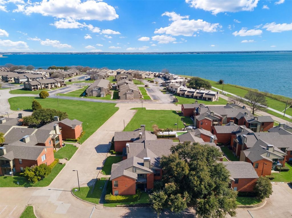 5909 Lake Hubbard Parkway 211, Garland, TX 75043