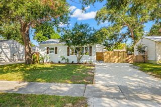 5517 13TH AVENUE S, Gulfport, FL 33707