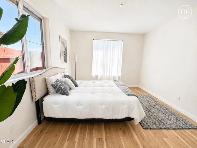 1131 W 2nd Street, Oxnard, CA 93030