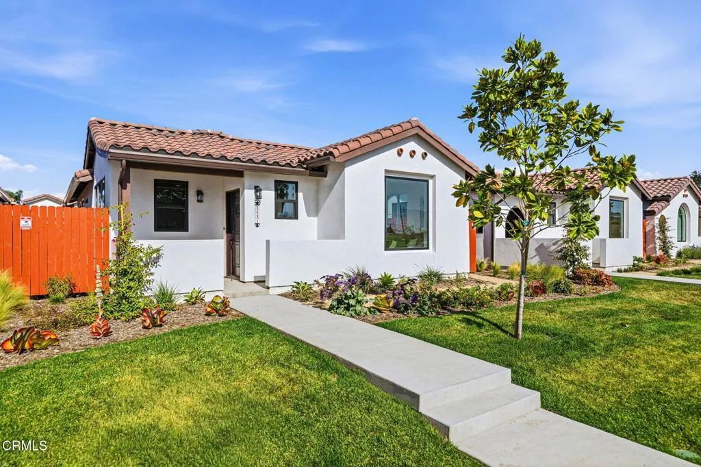 1131 W 2nd Street, Oxnard, CA 93030