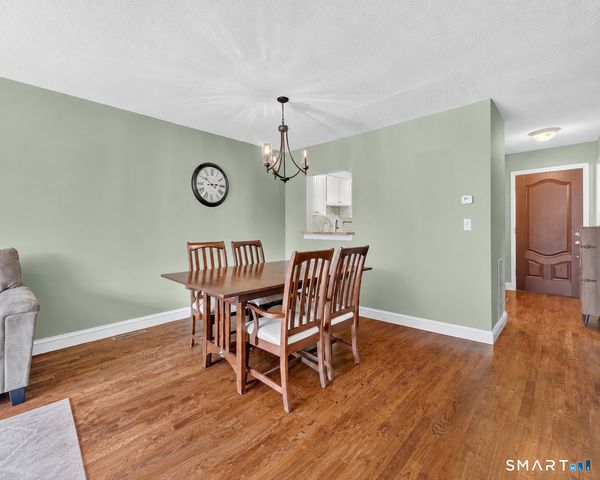 384 Monticello Drive 384, Branford, CT 06405