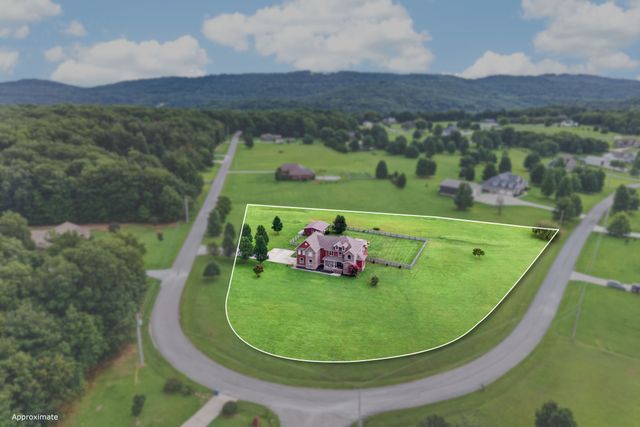 915 Brotherton Dr, Cookeville, TN 38506