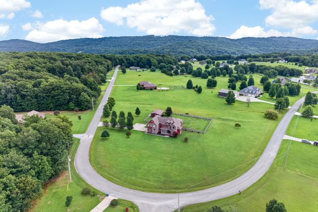 915 Brotherton Dr, Cookeville, TN 38506