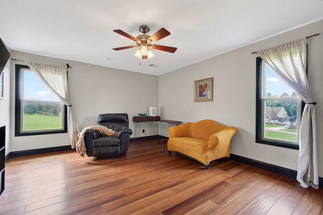 915 Brotherton Dr, Cookeville, TN 38506