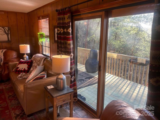 8550 Faraway Drive, Connelly Springs, NC 28612