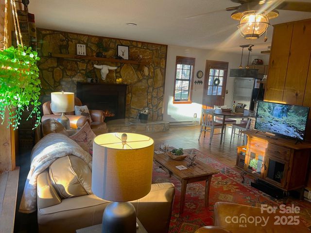 8550 Faraway Drive, Connelly Springs, NC 28612