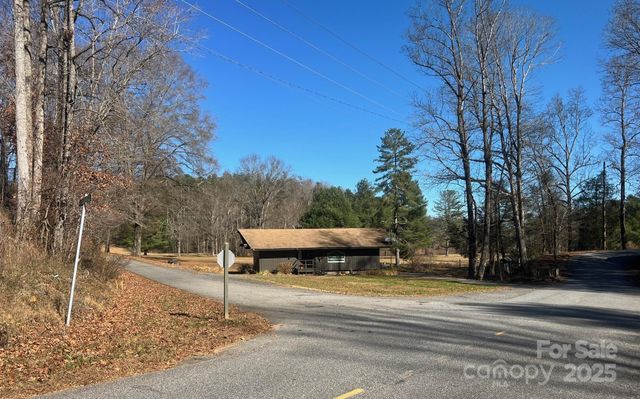 8550 Faraway Drive, Connelly Springs, NC 28612