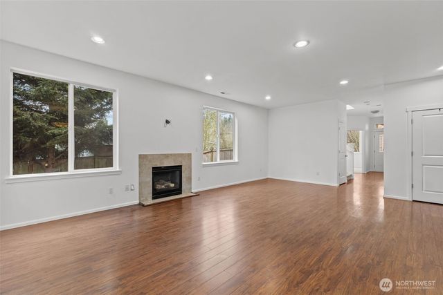 2055 S 263rd Street, Des Moines, WA 98198