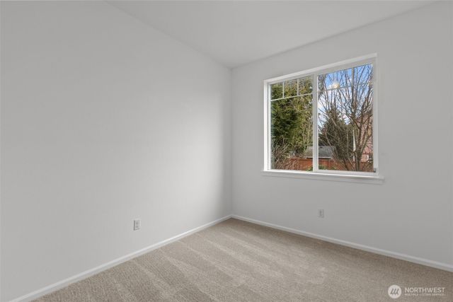 2055 S 263rd Street, Des Moines, WA 98198