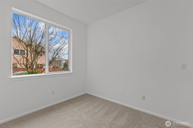 2055 S 263rd Street, Des Moines, WA 98198