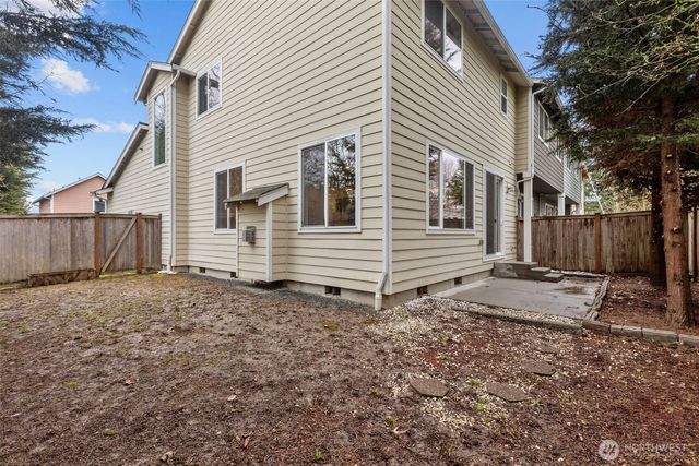 2055 S 263rd Street, Des Moines, WA 98198