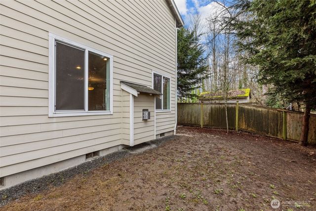 2055 S 263rd Street, Des Moines, WA 98198