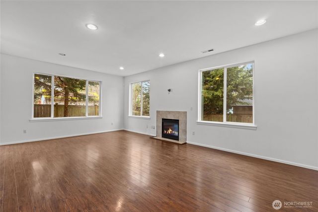 2055 S 263rd Street, Des Moines, WA 98198