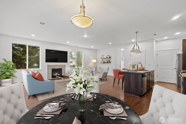 2055 S 263rd Street, Des Moines, WA 98198