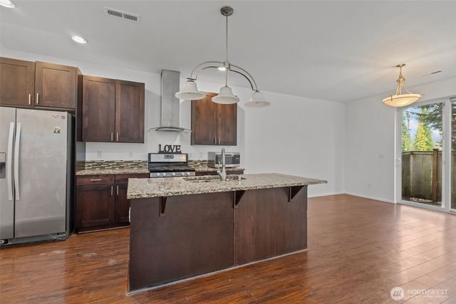 2055 S 263rd Street, Des Moines, WA 98198