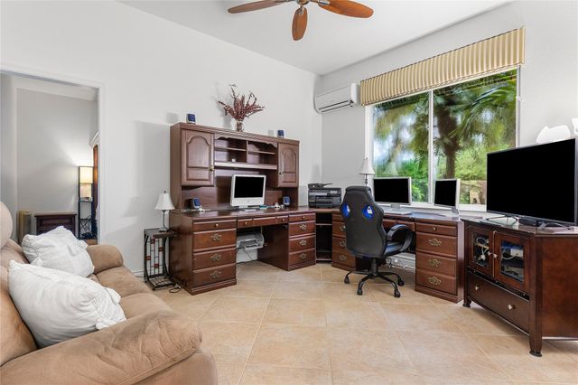 11759 Paradise Cove Ln, Wellington, FL 33449