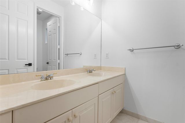 11759 Paradise Cove Ln, Wellington, FL 33449