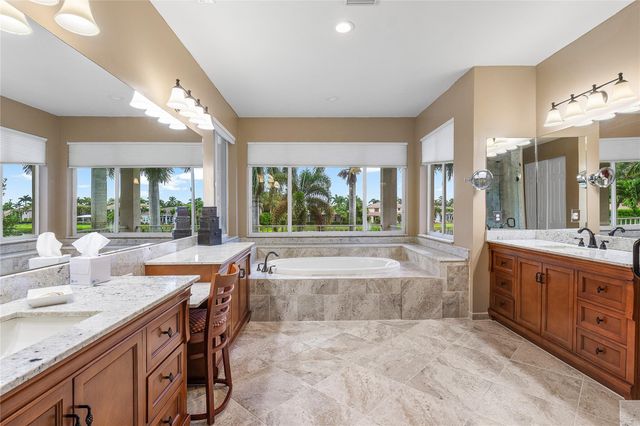 11759 Paradise Cove Ln, Wellington, FL 33449