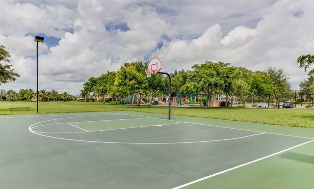 11759 Paradise Cove Ln, Wellington, FL 33449