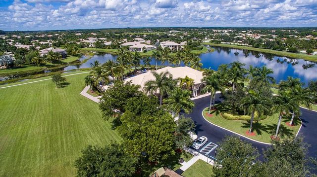 11759 Paradise Cove Ln, Wellington, FL 33449