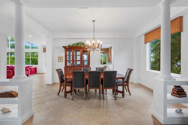 11759 Paradise Cove Ln, Wellington, FL 33449