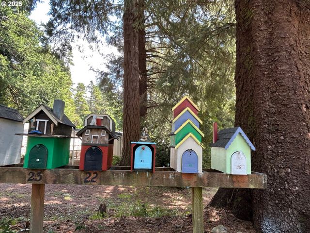 89510 HIGHWAY 101 23, Florence, OR 97439