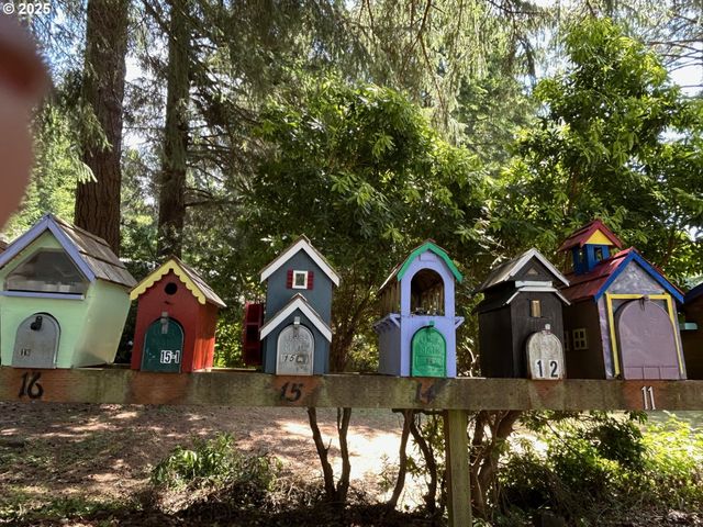 89510 HIGHWAY 101 23, Florence, OR 97439