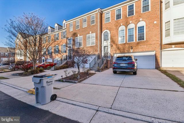 13083 ROSE PETAL CIR, Herndon, VA 20171