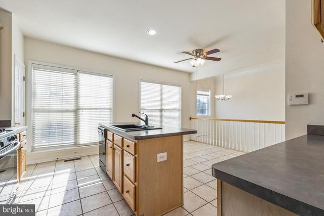 13083 ROSE PETAL CIR, Herndon, VA 20171