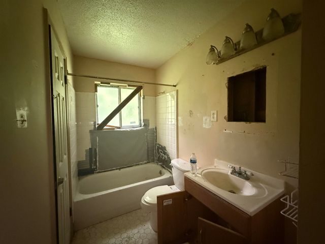 5001 RUTHIE CV, Memphis, TN 38127