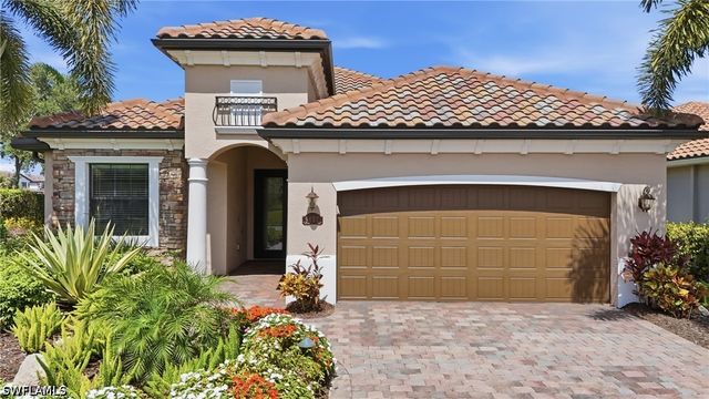 9457 Rialto DR, Naples, FL 34113