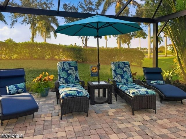9457 Rialto DR, Naples, FL 34113