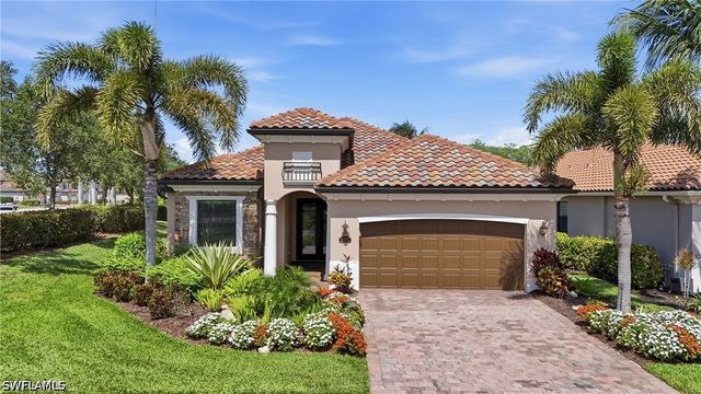 9457 Rialto DR, Naples, FL 34113
