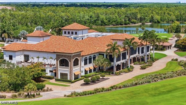 9457 Rialto DR, Naples, FL 34113