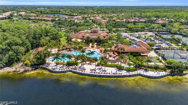 9457 Rialto DR, Naples, FL 34113