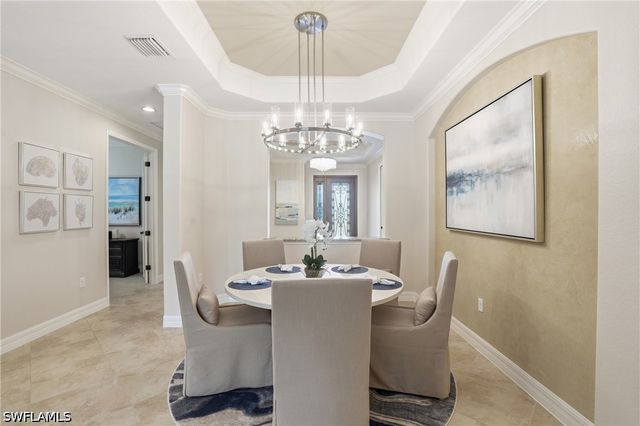 9457 Rialto DR, Naples, FL 34113