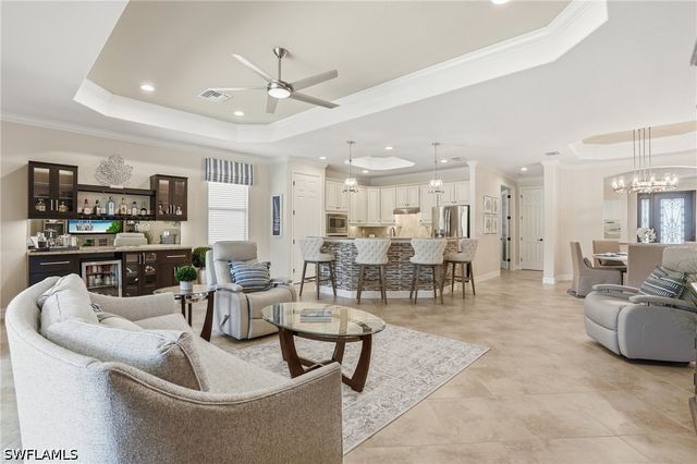 9457 Rialto DR, Naples, FL 34113