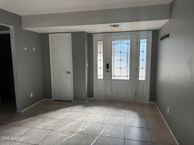 5264 W LUPINE Avenue, Glendale, AZ 85304