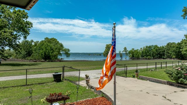 29760 South 550 Road, Monkey Island, OK 74331