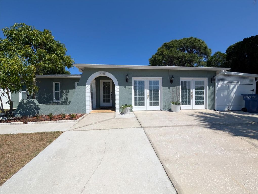 6947 BOTTLE BRUSH DRIVE, Port Richey, FL 34668
