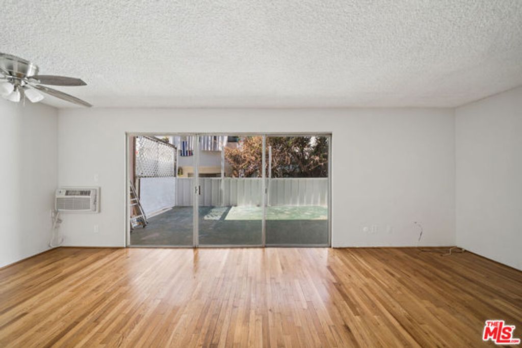 7545 W Hampton Avenue 108, West Hollywood, CA 90046