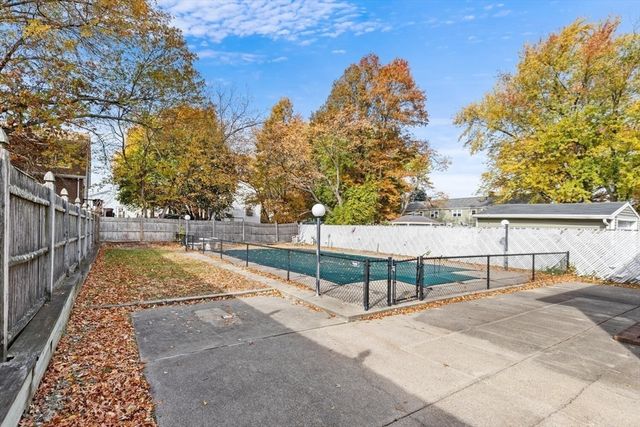 62 Adams St, Revere, MA 02151