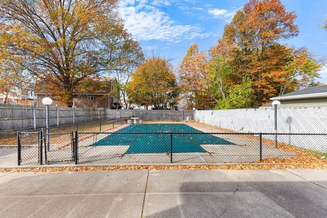 62 Adams St, Revere, MA 02151